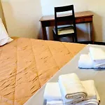 Apartamento Amplo Com 4 Quartos Na Zona Universitaria