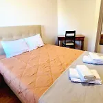 Apartamento Amplo Com 4 Quartos Na Zona Universitaria