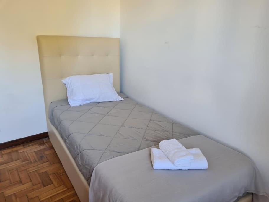 Amplo Com 4 Quartos Na Zona Universitaria Apartamento *